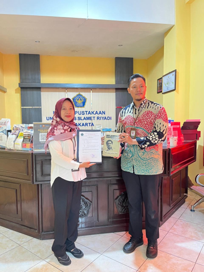 UPT Perpustakaan UNISRI Donasikan Buku untuk Perpustakaan MA Cendekia Nashirul Wasathiyyah